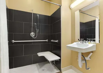 Microtel Inn & Suites by Wyndham Round Rock hotel thumbnail 8