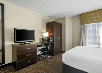 Sleep Inn Fayetteville North hotel thumbnail 8
