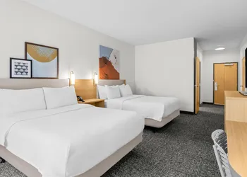 Spark by Hilton Traverse City hotel thumbnail 5