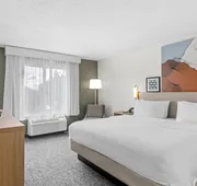 Spark by Hilton Traverse City hotel detail image 7