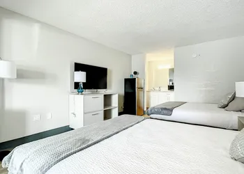 Stayable Kissimmee West hotel thumbnail 5