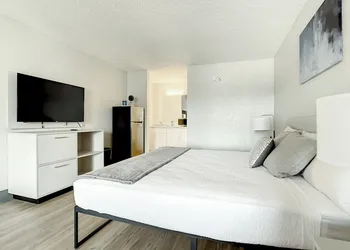 Stayable Kissimmee West hotel thumbnail 6