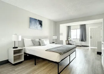 Stayable Kissimmee West hotel thumbnail 7