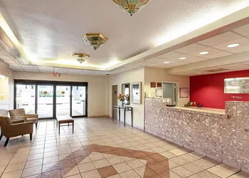 Econo Lodge Vero Beach - Downtown hotel thumbnail 2