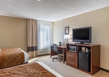 Comfort Inn N Myrtle Beach Barefoot Landing hotel thumbnail 7