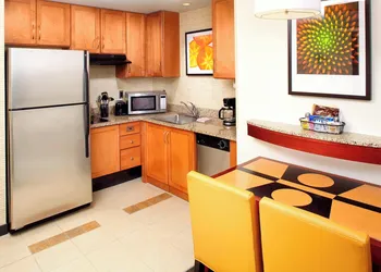 Residence Inn by Marriott Columbus Downtown hotel thumbnail 8