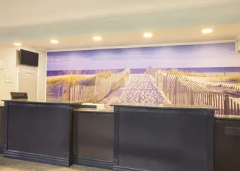 La Quinta Inn & Suites by Wyndham Fort Walton Beach hotel thumbnail 2