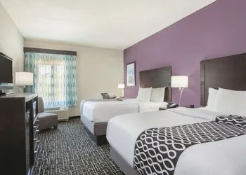 La Quinta Inn & Suites by Wyndham Fort Walton Beach hotel thumbnail 5