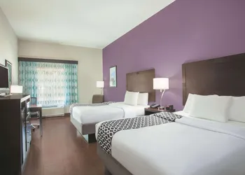 La Quinta Inn & Suites by Wyndham Fort Walton Beach hotel thumbnail 8