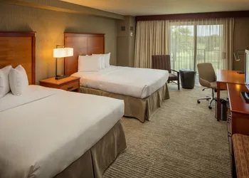 Eaglewood Resort and Spa hotel thumbnail 6