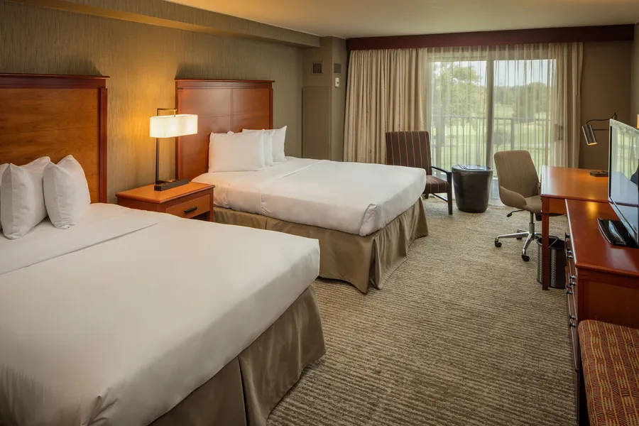 Eaglewood Resort and Spa hotel detail image 6