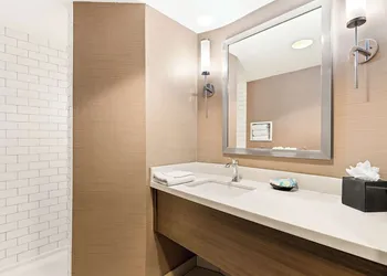 Sonesta Anaheim Resort Area hotel thumbnail 8
