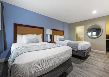 Hotel Point Loma hotel thumbnail 4