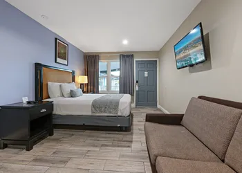 Hotel Point Loma hotel thumbnail 8