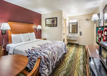 Red Roof Inn Chattanooga - Lookout Mountain hotel thumbnail 5