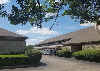 American Value Inn hotel thumbnail 7