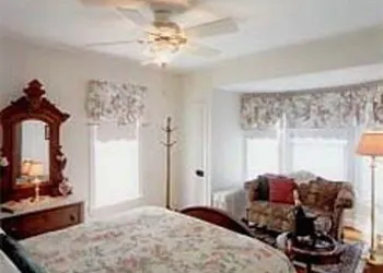 Brickhouse Inn hotel thumbnail 8