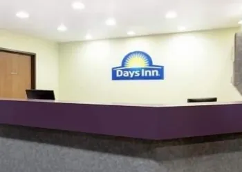 Days Inn by Wyndham Missoula Airport hotel thumbnail 2