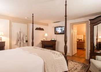 Caldwell House Bed & Breakfast hotel thumbnail 5