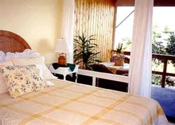 Hale-hoola B & B hotel thumbnail 6