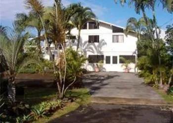 Hale-hoola B & B hotel thumbnail 8