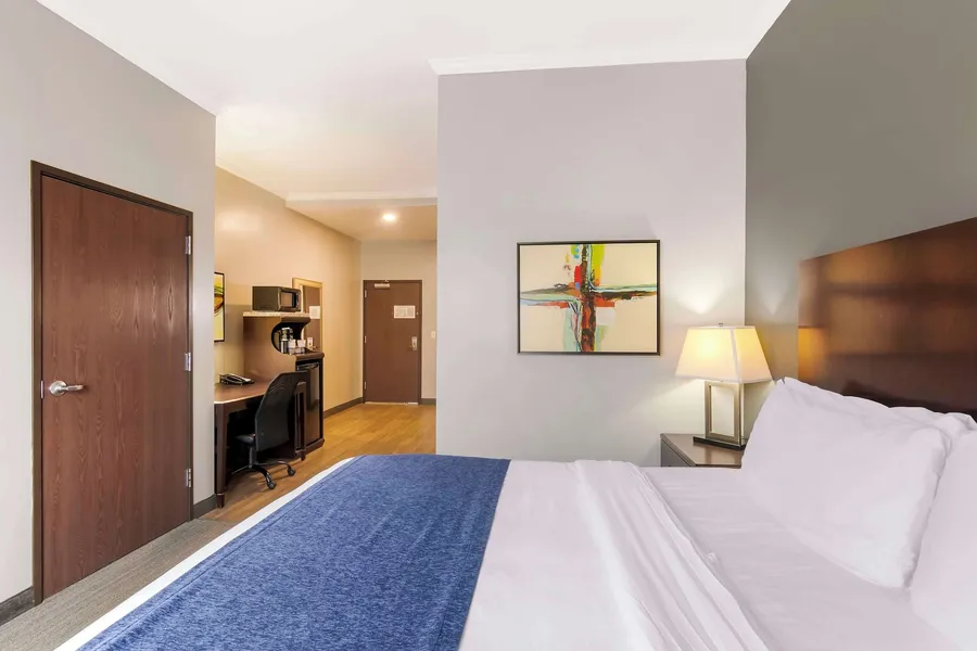 Best Western Plus Olathe Hotel hotel detail image 6