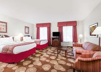 Hawthorn Extended Stay by Wyndham Seville hotel thumbnail 5