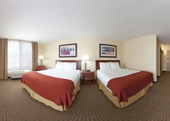 Holiday Inn Express and Suites Greenville by IHG hotel thumbnail 5