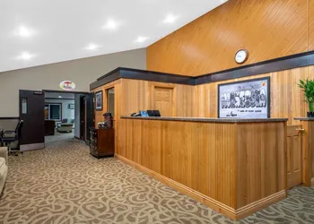 Super 8 by Wyndham Glenwood hotel thumbnail 3