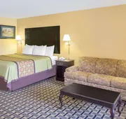 Days Inn by Wyndham Andalusia hotel detail image 5