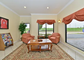 Americas Best Value Inn Hillsboro hotel thumbnail 4