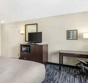 Quality Inn & Suites Keokuk North hotel detail image 3