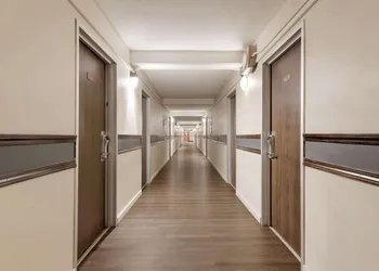 Econo Lodge hotel thumbnail 7