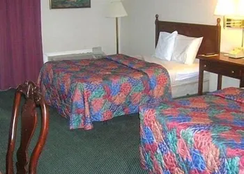 Econo Lodge hotel thumbnail 8