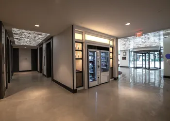 YOTEL Washington DC hotel thumbnail 2