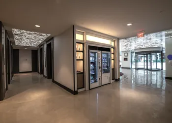 YOTEL Washington DC hotel thumbnail 2