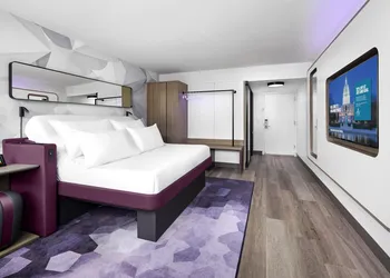 YOTEL Washington DC hotel thumbnail 8