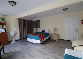 Hawaii Island Resort hotel thumbnail 3
