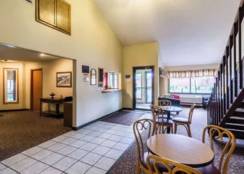 Rodeway Inn Red Wing hotel thumbnail 7