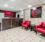 Red Roof Inn & Suites Wapakoneta hotel detail image 3