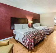 Red Roof Inn & Suites Wapakoneta hotel detail image 4
