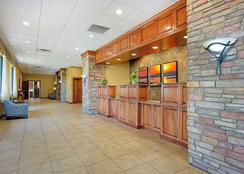 Best Western Plus Mid Nebraska Inn & Suites hotel thumbnail 2