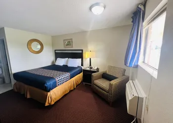 Americas Best Value Inn Edna hotel thumbnail 6