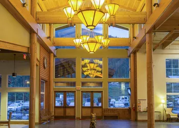 Holland America Denali Lodge hotel thumbnail 2