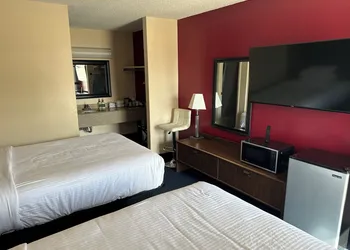 Classic Inn Early hotel thumbnail 5