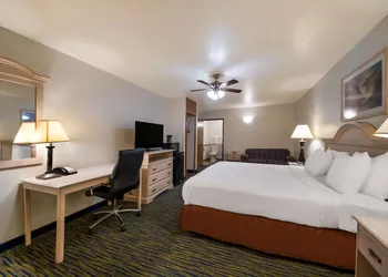 SureStay Hotel by Best Western Falfurrias hotel thumbnail 5