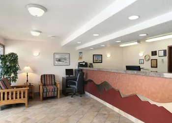 Travelodge by Wyndham Drumheller hotel thumbnail 2