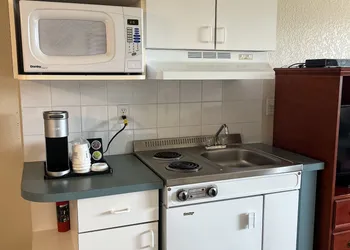 Travelodge by Wyndham Drumheller hotel thumbnail 3