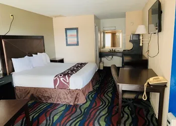 Americas Best Value Inn Elm Creek hotel thumbnail 3