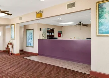 Econo Lodge Greenville hotel thumbnail 3